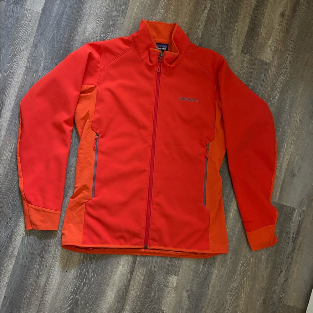 Patagonia unisex Vibrant Red and Orange Jacket